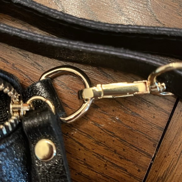 Tourance metallic‎ leather fanny bag, NWOT - Picture 10 of 11